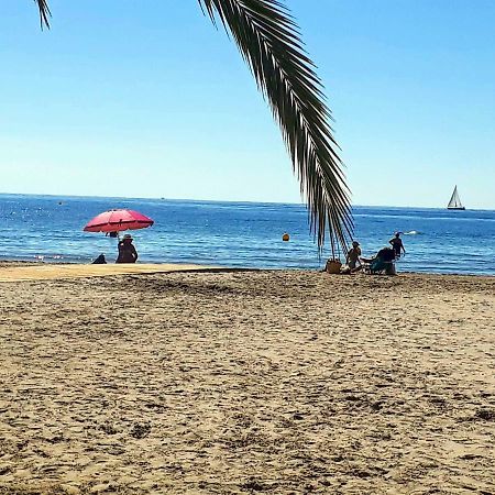 2 Bedroom'S Flat On The Beach, City Center, 1 Line سانتا بولا المظهر الخارجي الصورة
