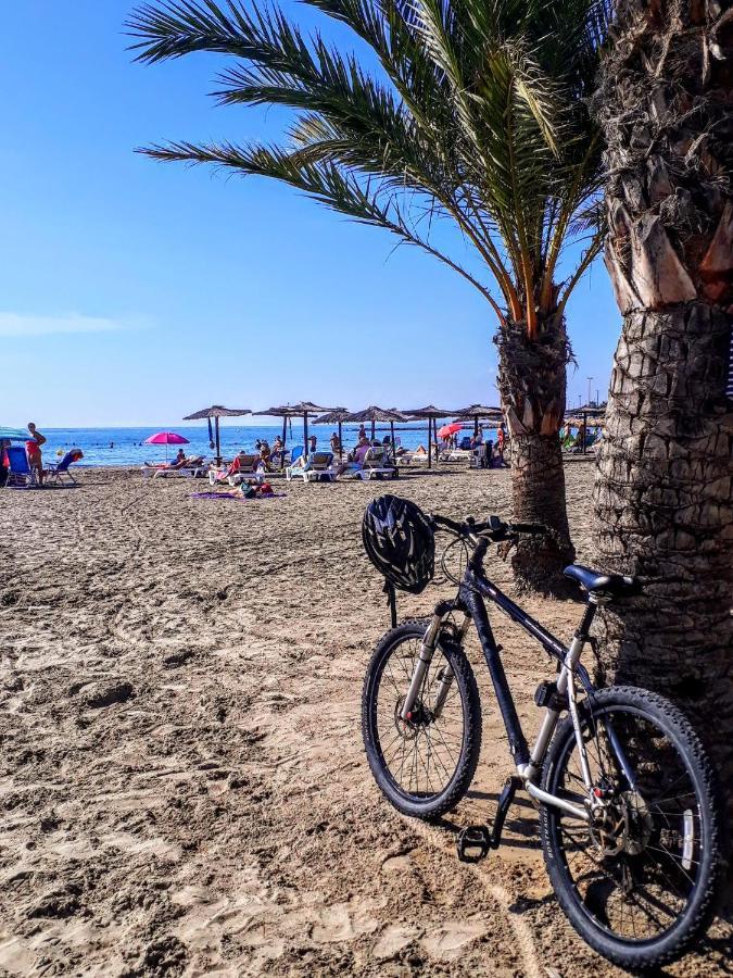 2 Bedroom'S Flat On The Beach, City Center, 1 Line سانتا بولا المظهر الخارجي الصورة