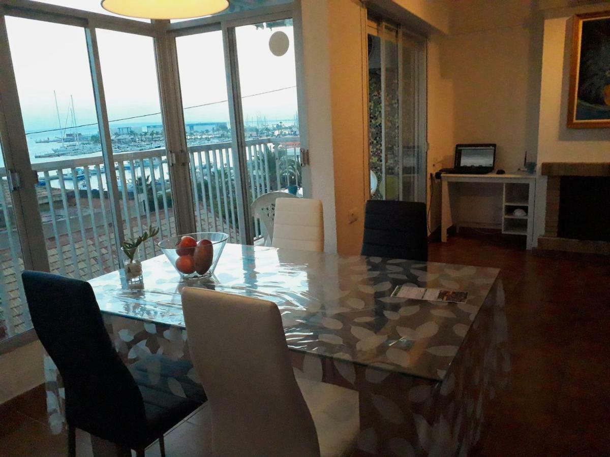 2 Bedroom'S Flat On The Beach, City Center, 1 Line سانتا بولا المظهر الخارجي الصورة