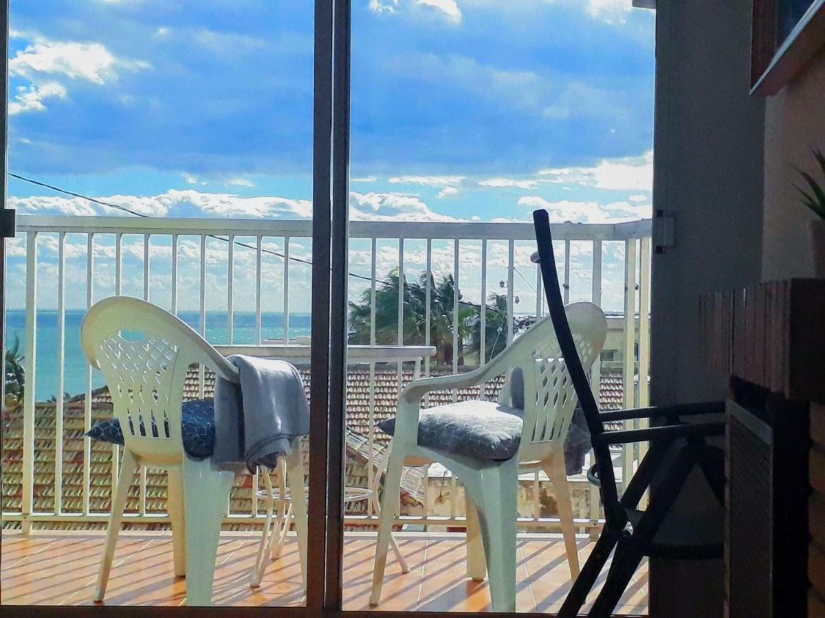 2 Bedroom'S Flat On The Beach, City Center, 1 Line سانتا بولا المظهر الخارجي الصورة