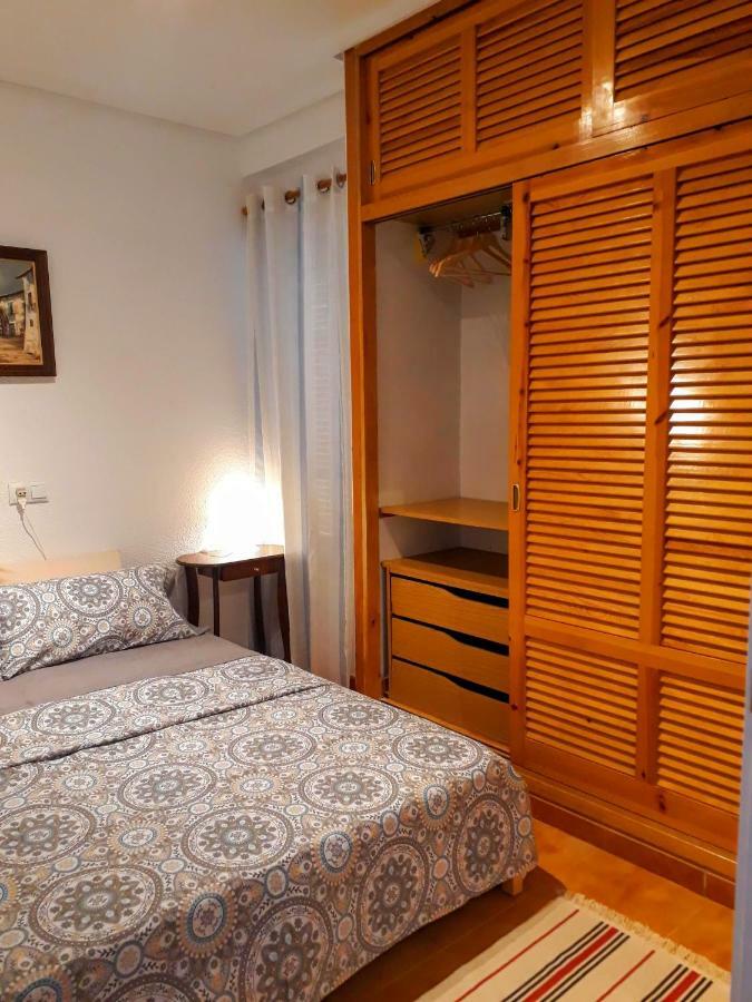 2 Bedroom'S Flat On The Beach, City Center, 1 Line سانتا بولا المظهر الخارجي الصورة