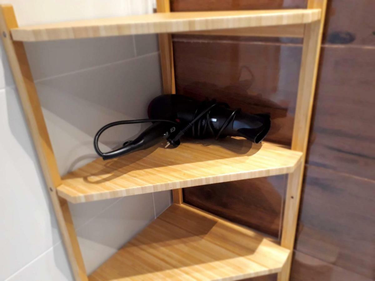 2 Bedroom'S Flat On The Beach, City Center, 1 Line سانتا بولا المظهر الخارجي الصورة